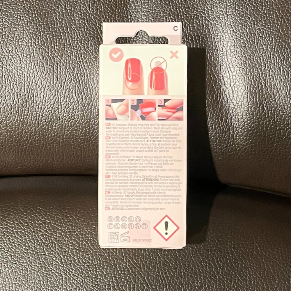 NWT LoveShackFancy x imPRESS Limited Edition SHORT Press-On Nails, Floral - Picture 4 of 5